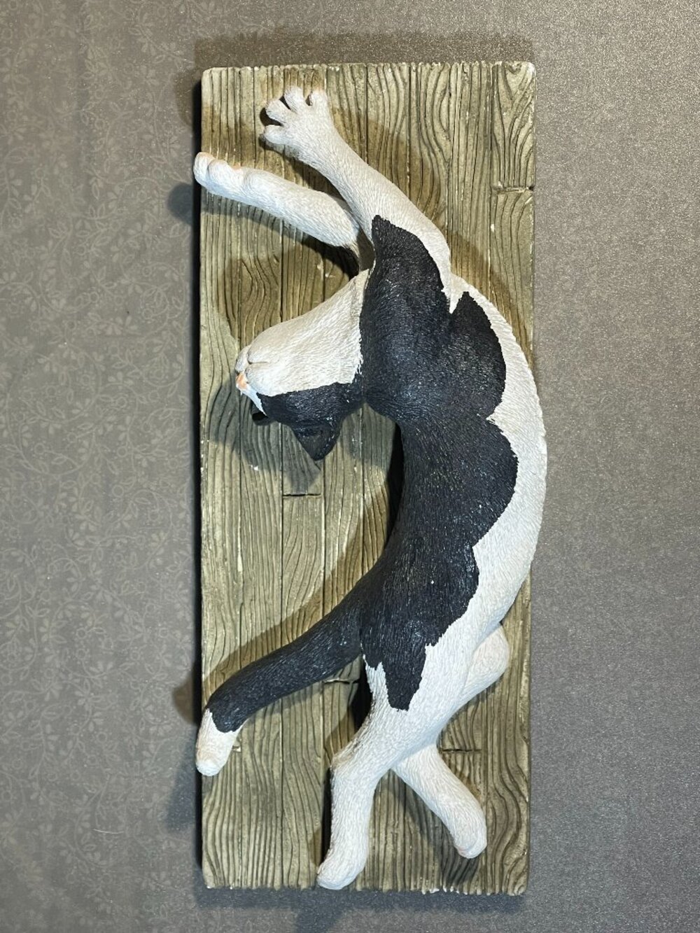 Marty Purrfect Pet Cat STRETCH Sculpture Figurine 1991 7.5 In L x 3 In T (1749)